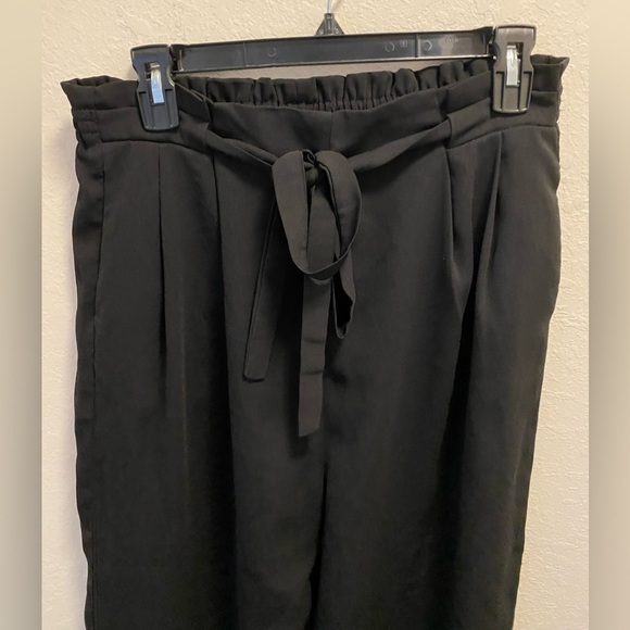 Adrianna Papell Paperbag Black Crepe Culotte Pants Elastic Waist Tie Pleats - Picture 3 of 7